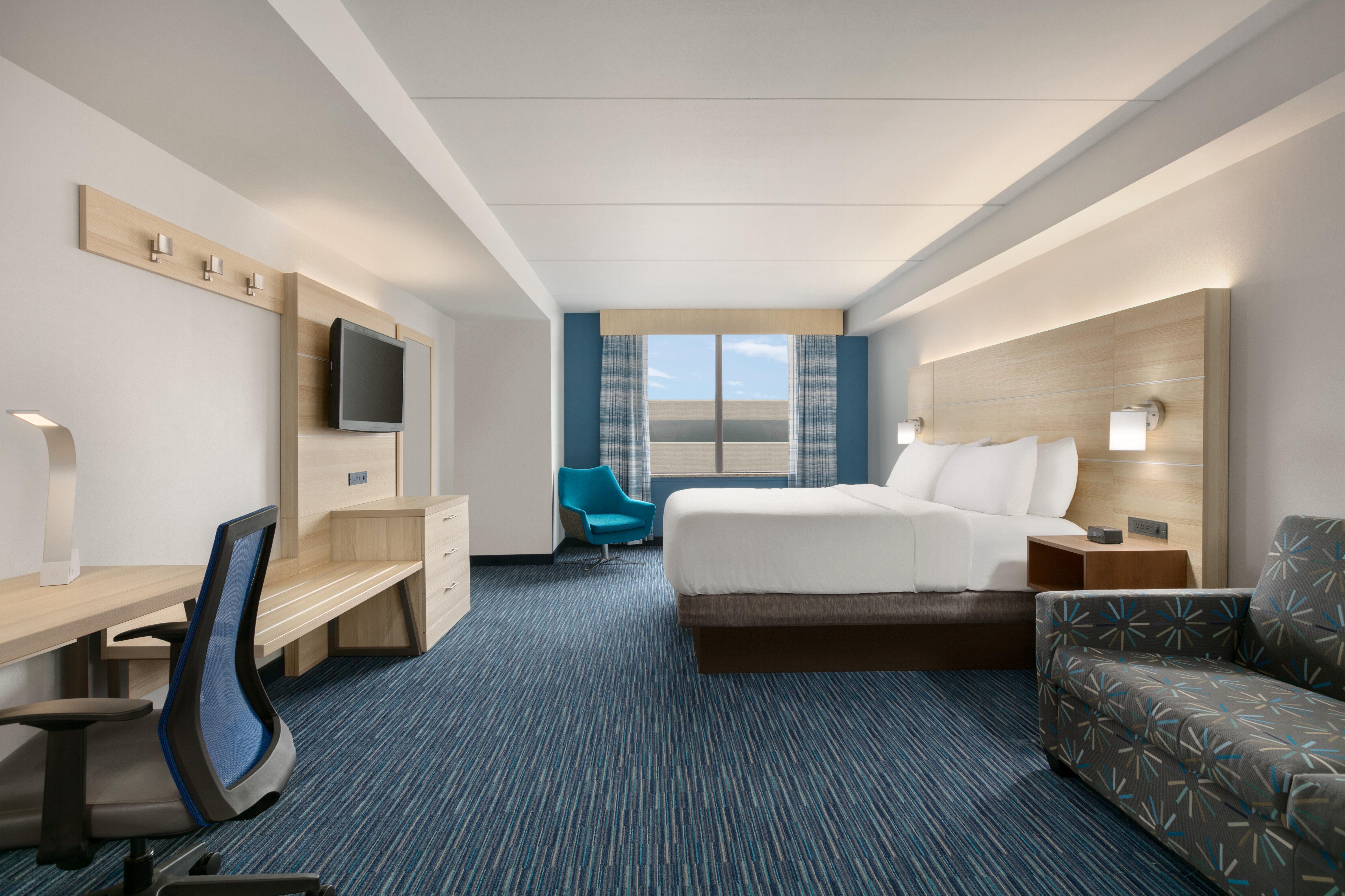 Holiday Inn Express Hotel & Suites Norfolk Airport By Ihg Exterior photo